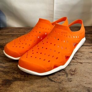 Cute Iconic Croc Sandals Like New